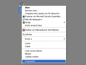 Hacemos clic con el botón derecho del ratón sobre el acceso directo y vamos a Propiedades.